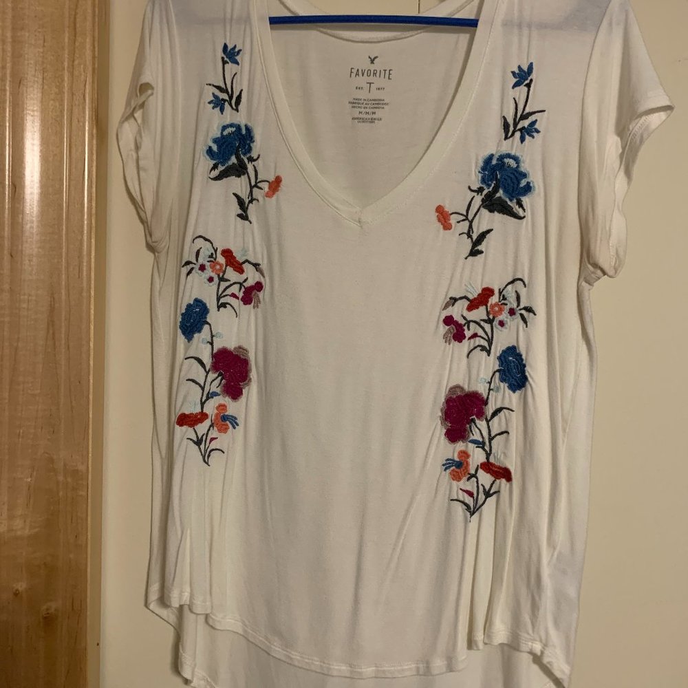 American Eagle Flower Tshirt